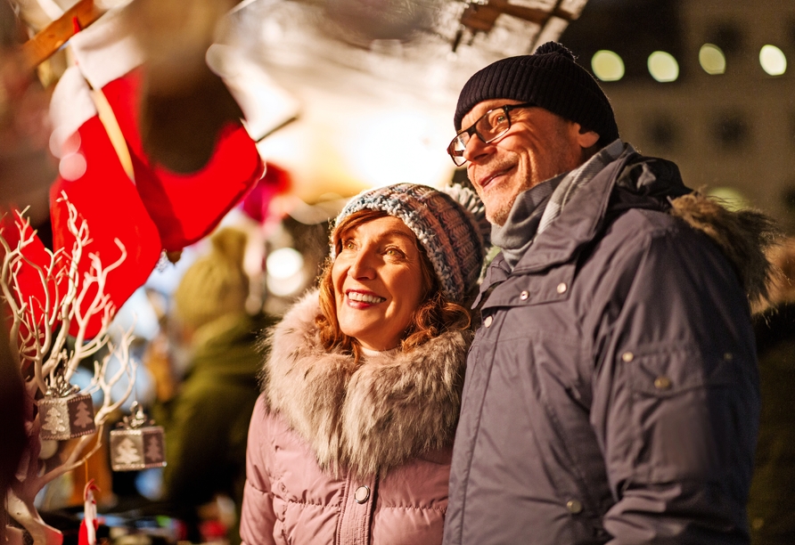 Auf dem Rüdesheimer Markt der Nationen genießen Sie eine wundervolle Atmosphäre.