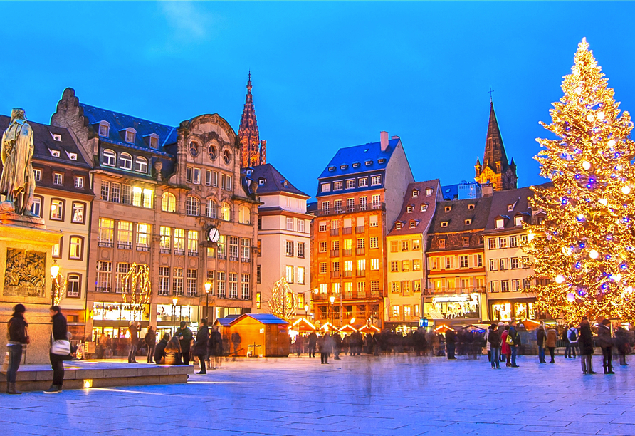 Eines der Highlights Ihrer Flusskreuzfahrt ist ein Besuch des Straßburger Weihnachtsmarktes.