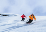 Im Winter bieten zahlreiche Pisten ein großes Vergnügen für Skifahrer, Snowboarder und Rodler. 