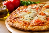 Bei einem Urlaub in Italien darf Pizza nicht fehlen.
