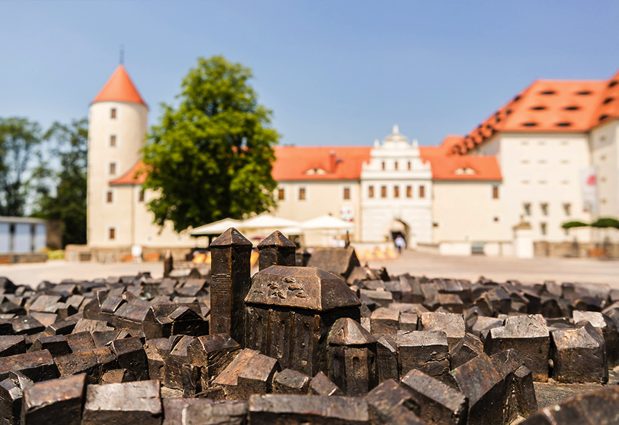 Wenn Sie durch Seiffen schlendern, können Sie das Schloss Freudenstein eigentlich nicht verfehlen.