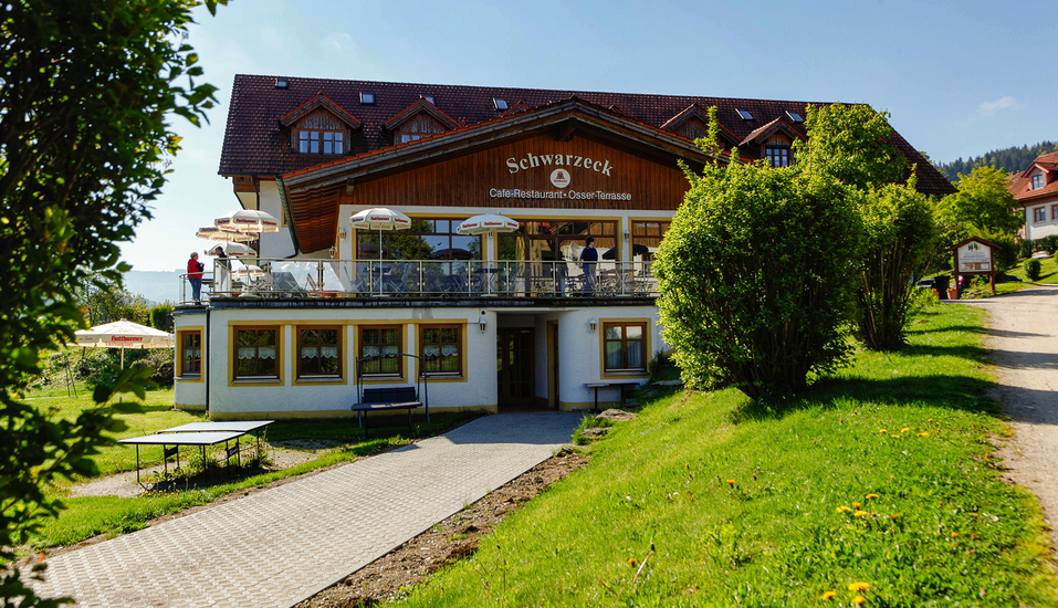 Panoramahotel Schwarzeck in Lohberg, Außenansicht