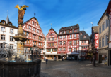 Eine zauberhafte Altstadt mit malerischen Häusern erwartet Sie in Bernkastel-Kues.