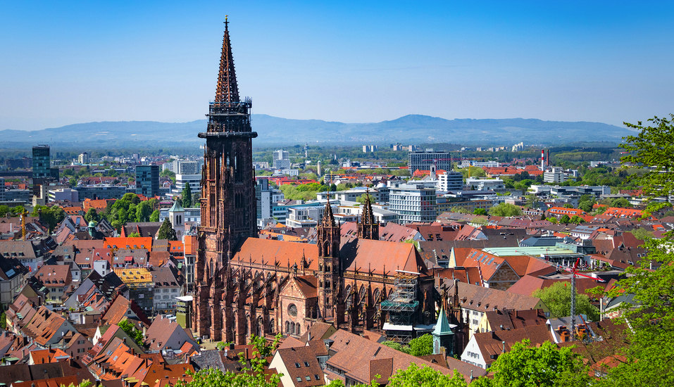 Freiburg im Breisgau ist mit seinem ganz besonderen Charme zu jeder Zeit einen Besuch wert.