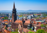 Freiburg im Breisgau ist mit seinem ganz besonderen Charme zu jeder Zeit einen Besuch wert.