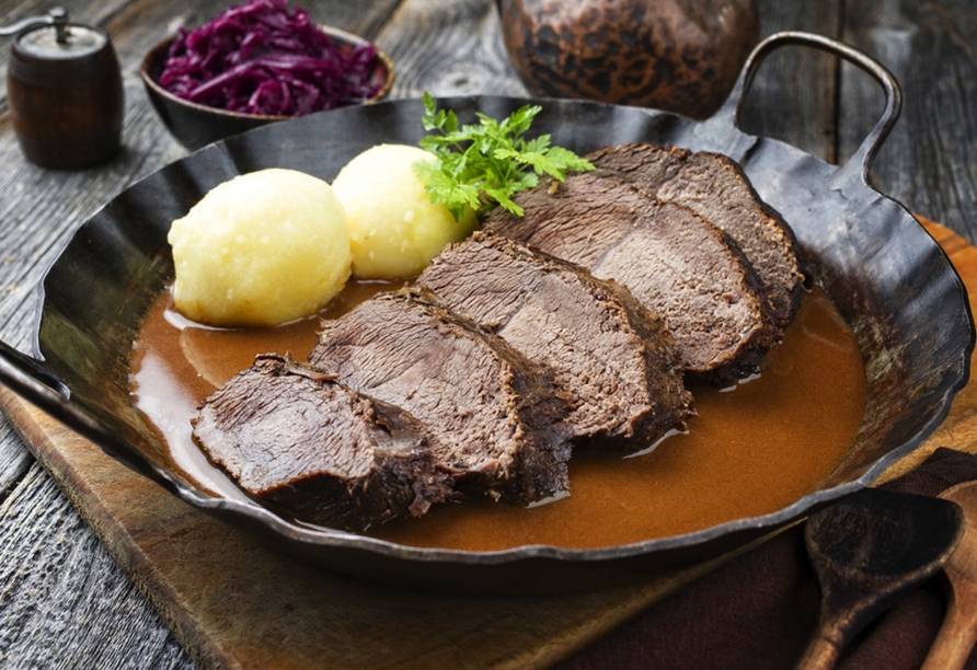Der fränkische Sauerbraten ist ein typisches Gericht der Region, welches Sie sich nicht entgehen lassen sollen.