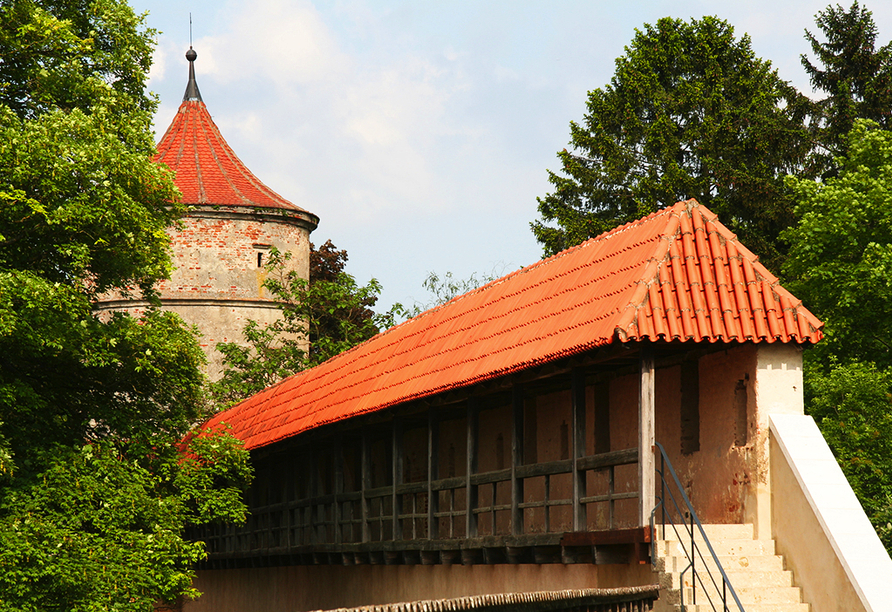 Besuchen Sie den Feilturm von Nördlingen – ein ehemaliger Gefängnisturm.