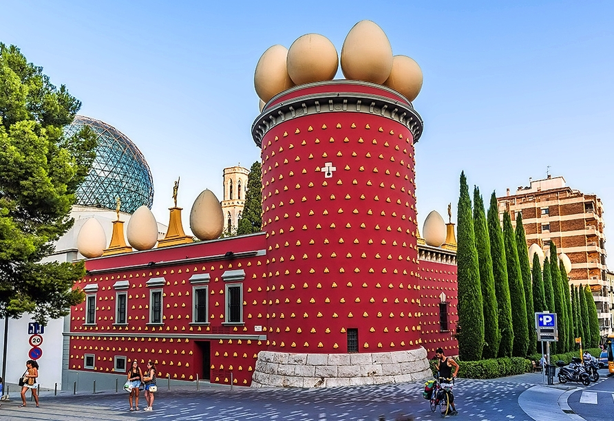 Freuen Sie sich auf das Theater-Museum in Figueres.