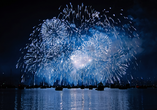 Mit dem Feuerwerk am Bodensee ins neue Jahr starten.