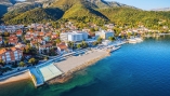 Ihr Carine Hotel Delfin liegt traumhaft in der Bucht von Kotor.