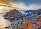 Der mystische Giant’s Causeway besteht aus 40.000 gleichmäßig geformten Basaltsäulen.