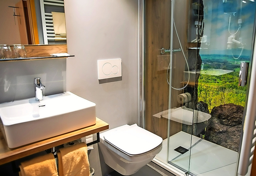 Beispiel eines Badezimmers im Hotel Löwen in Zell