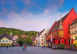 Die südlichste Großstadt Deutschlands, Freiburg im Breisgau, verdankt ihren Charme der historischen Altstadt.