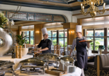 Lassen Sie sich im Restaurant des Maritim Hotels Königswinter mit leckeren Gerichten verwöhnen.