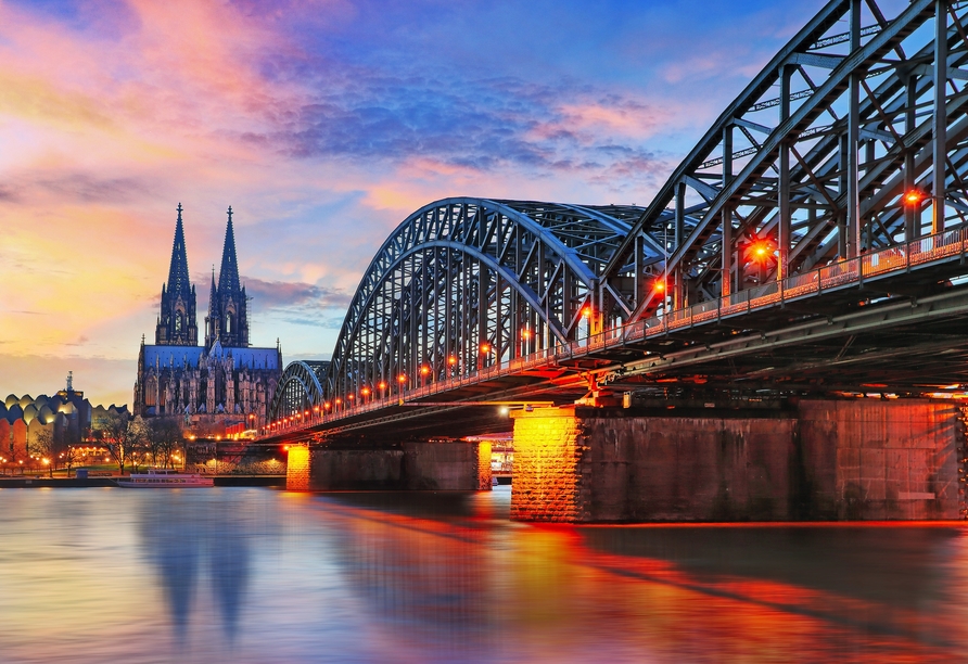 Besuchen Sie die Domstadt Köln!