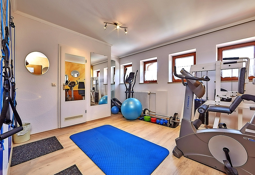 Fitnessraum im Hotel Vier Jahreszeiten