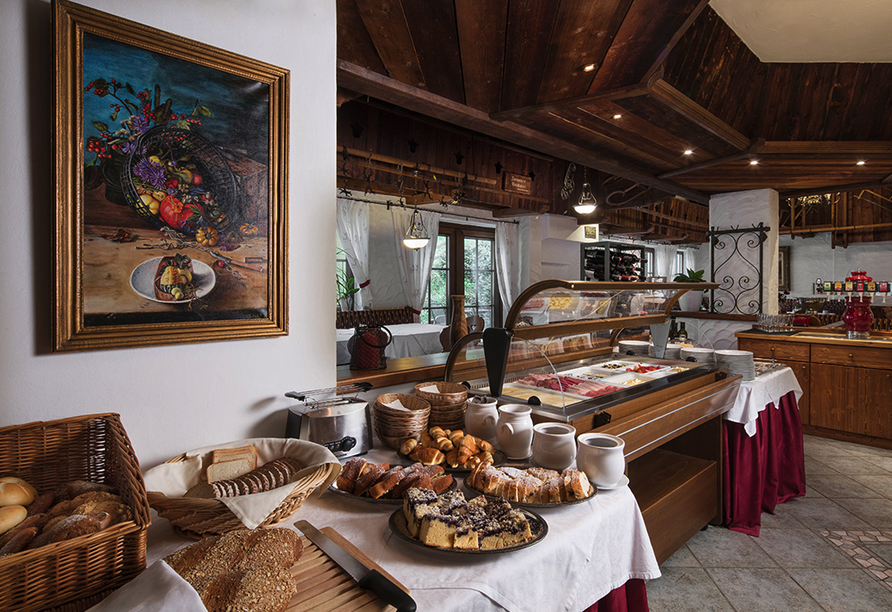 Freuen Sie sich auf ein leckeres und reichhaltiges Frühstück im Hotel Höhlenstein.