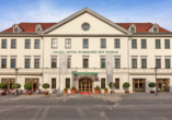Best Western Premier Grand Hotel Russischer Hof, Außenansicht