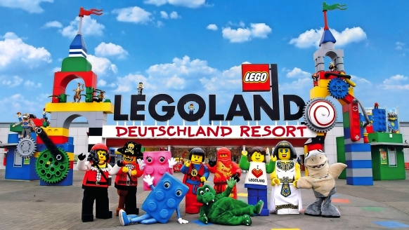 Ihr Abenteuer im LEGOLAND® Deutschland Resort beginnt!