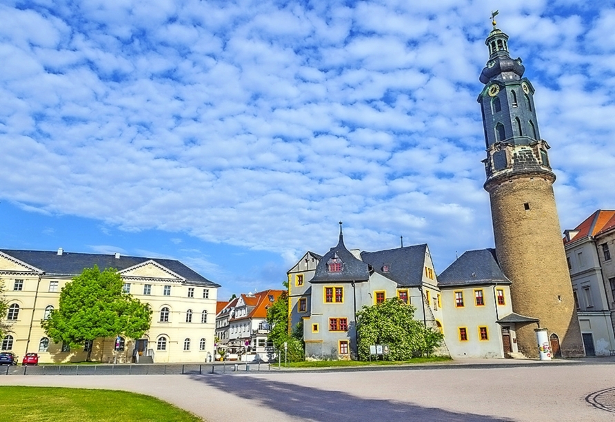 Das Residenzschloss in Weimar ist ebenfalls einen Besuch wert.