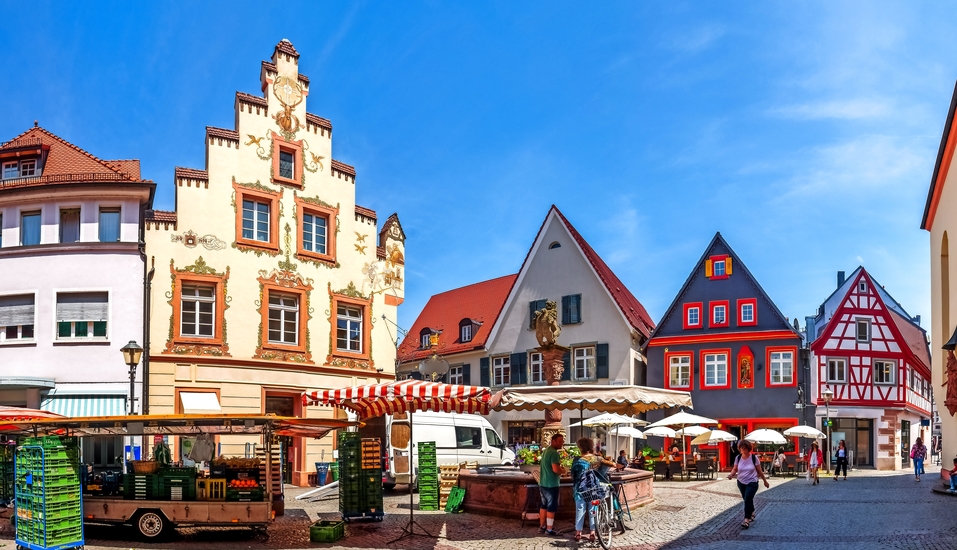 Machen Sie einen Ausflug nach Offenburg und erkunden Sie die typisch Schwarzwälder Altstadt.