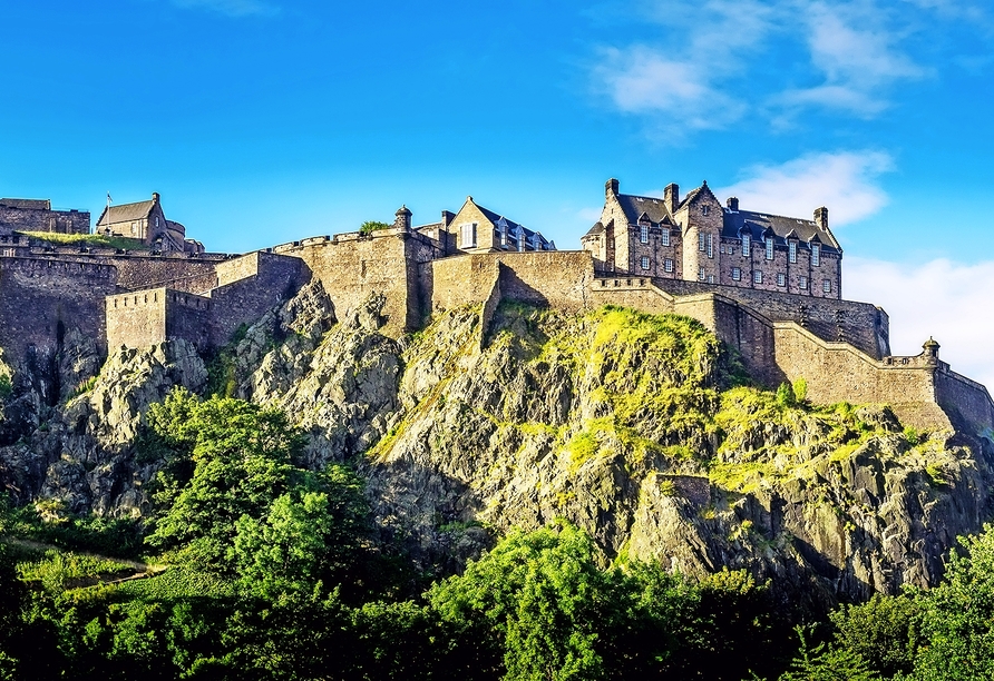Das Edinburgh Castle gilt als eine der bedeutendsten Sehenswürdigkeiten Schottlands.