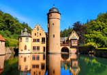 Besuchen Sie unbedingt das beeindruckende Schloss Mespelbrunn.
