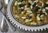 Probieren Sie die toskanische Gemüsesuppe Ribollita.