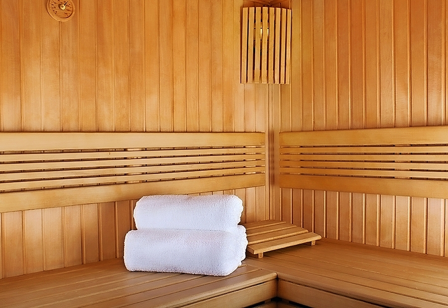 Entspannen Sie in der Sauna.