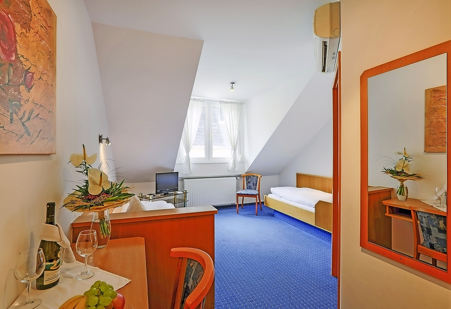 Hotel Lindenhof Osterspai Rhein, Zimmerbeispiel getrennte Betten