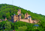 Die Burg Wertheim thront über der Stadt.