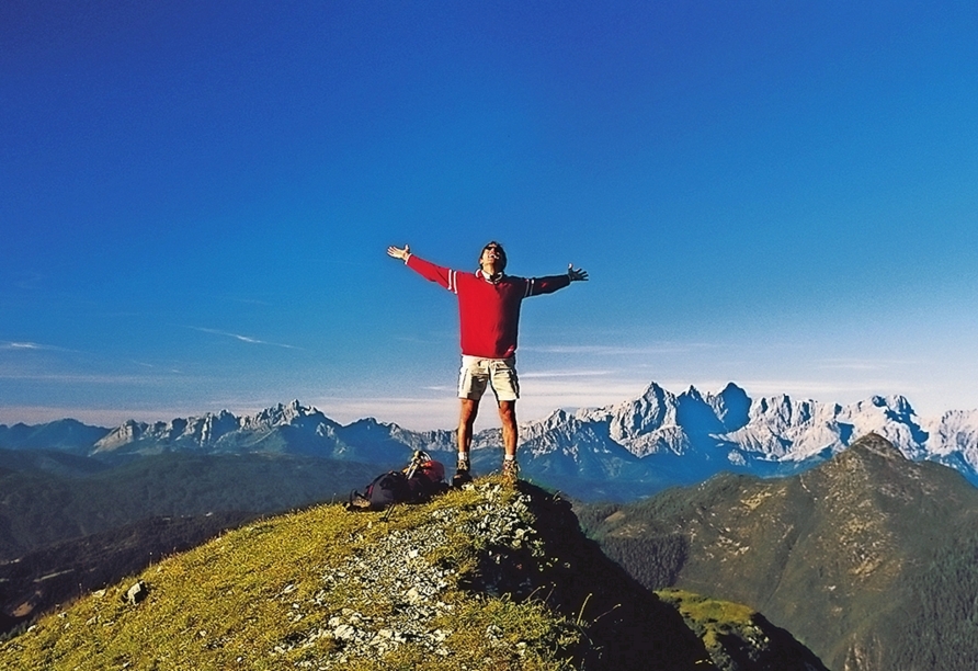 Das Beste an einem anstrengenden Bergaufstieg ist die Aussicht, mit der Sie im Anschluss belohnt werden.
