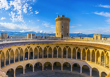 Freuen Sie sich auf einen Fotostopp am Castillo Bellver in Palma de Mallorca.