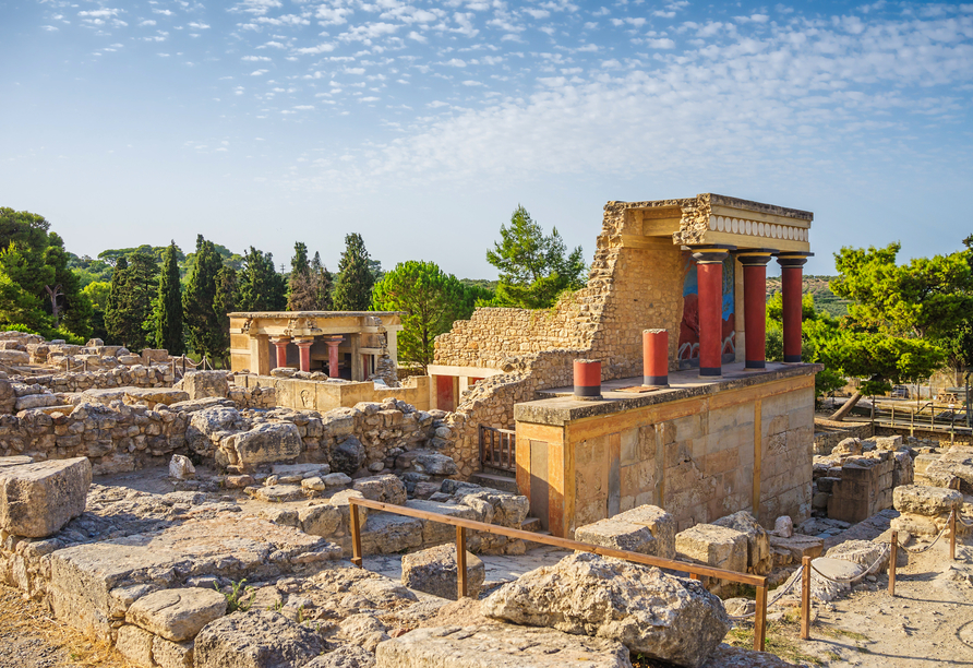 Besuchen Sie den antiken Palast von Knossos auf Kreta.