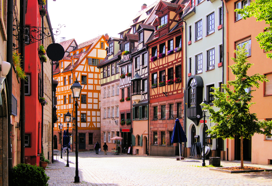 Schlendern Sie in aller Ruhe durch die bunte Nürnberger Altstadt.