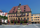 Statten Sie Heilbronn mit der astronomischen Uhr am Rathaus einen Besuch ab.