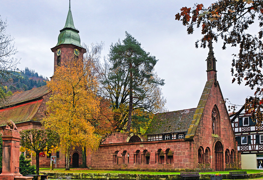Die Klosterkirche Bad Herrenalb ist einen Besuch wert.