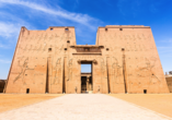 Der Horus-Tempel in Edfu zählt zu den am besten erhaltenen Tempeln Ägyptens.