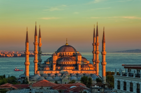Herzlich willkommen in Istanbul zu Ihrer Mittelmeerreise.