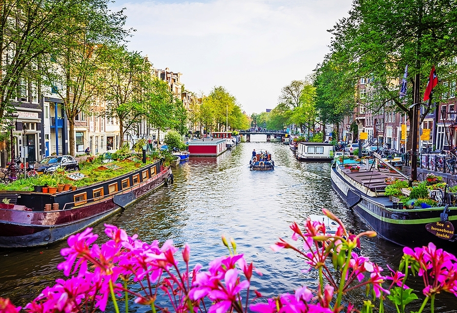 Im schönen Amsterdam beginnt Ihre Reise.