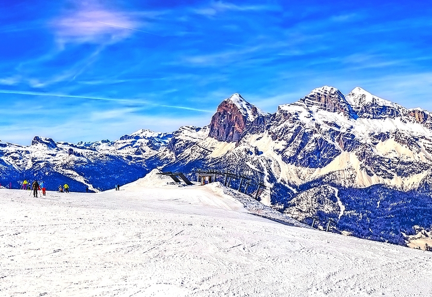 Für Ski- und Snowboardfahrer ist Ihr Reiseziel der perfekte Ort.