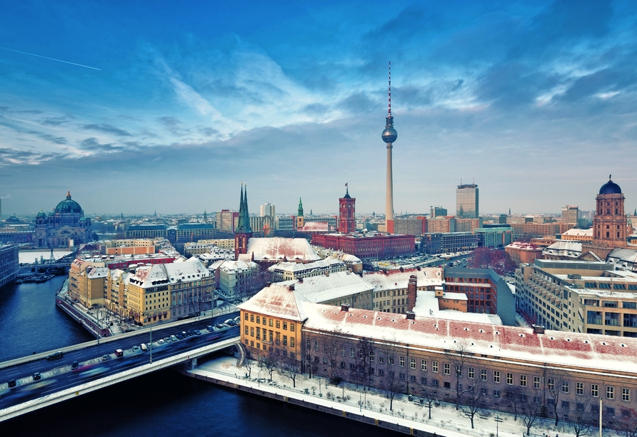 Auch oder gerade im Winter sieht die Skyline von Berlin einfach besonders aus.