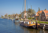 Der holländische Charme von Medemblik am Ijsselmeer wird Sie begeistern.