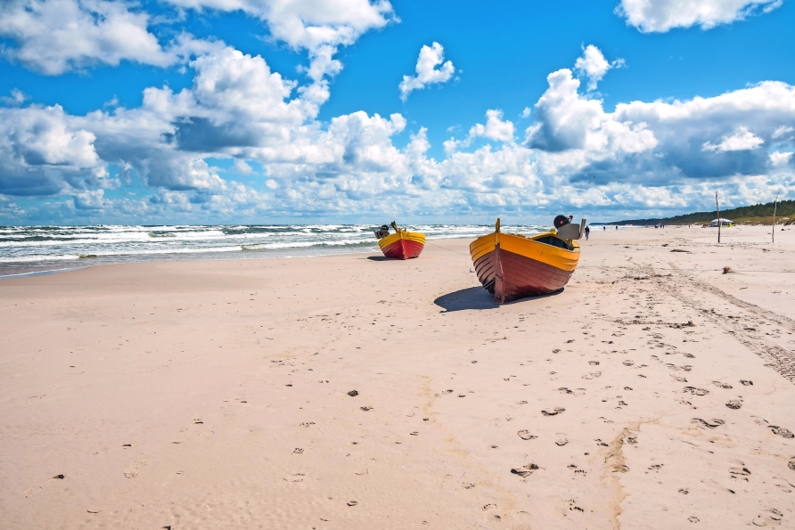 Erleben Sie maritimes Flair und entspannte Tage an der polnischen Ostsee!