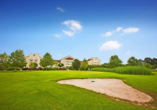 Das Dorint Marc Aurel Resort Bad Gögging bietet tolle Golf-Angebote an – ein Golfplatz liegt direkt am Hotel.