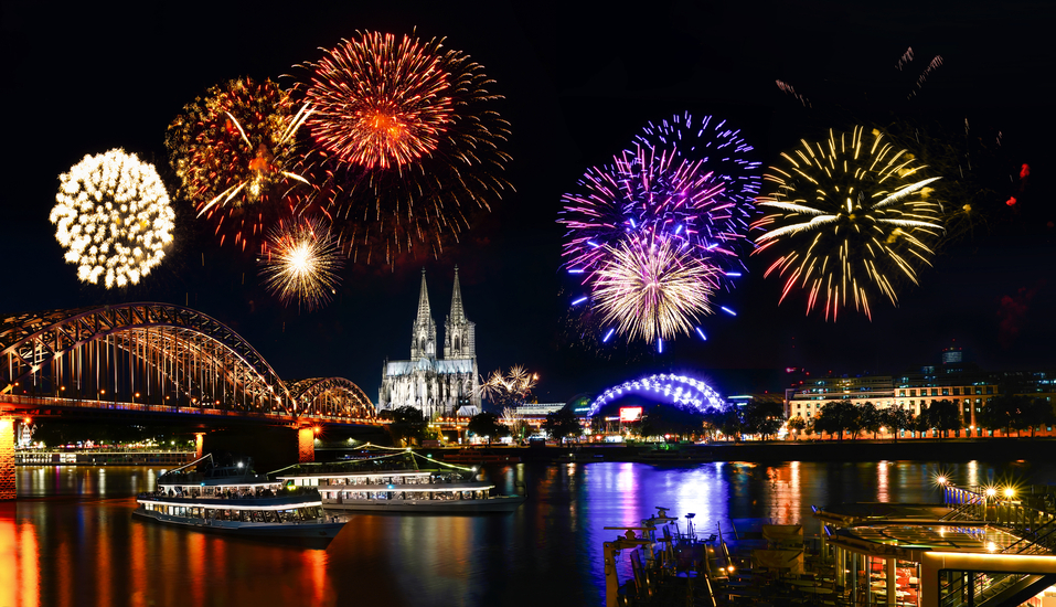 Freuen Sie sich auf ein beeindruckendes Feuerwerk in Köln.