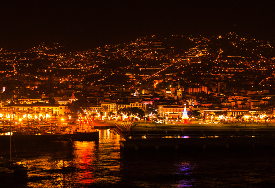 Im Winter erstrahlt Funchal in weihnachtlichem Glanz.