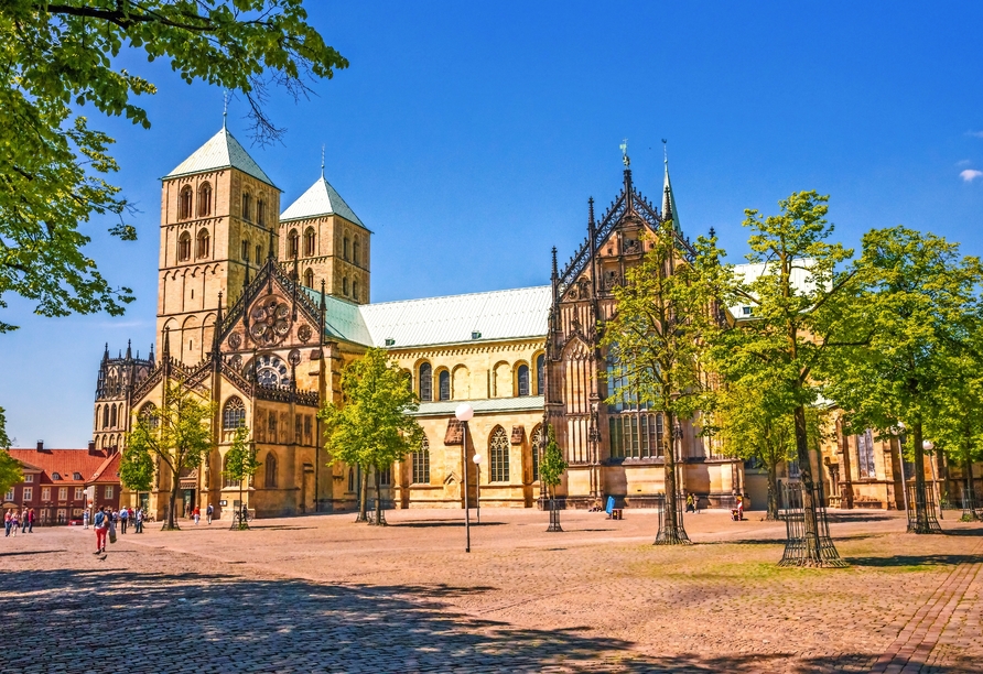 Unternehmen Sie einen Tagesausflug nach Münster.