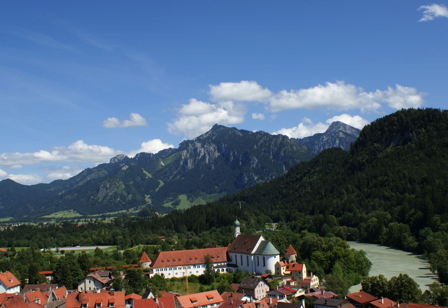 Die schöne Stadt Füssen eignet sich hervorragend für einen Ausflug. 