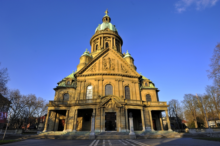 Die Christuskirche in Mannheim wird Sie beeindrucken.